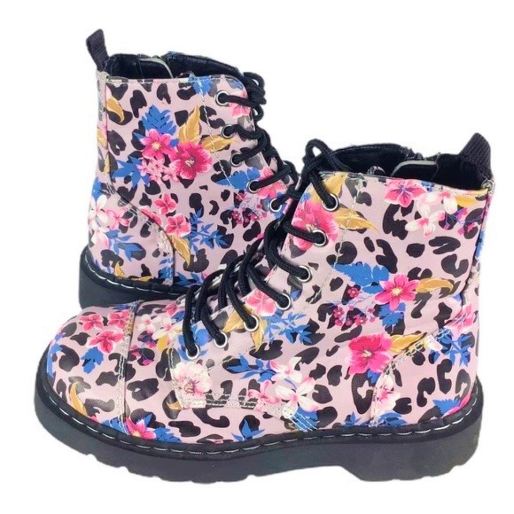 T.U.K Anarchic Light Pink Leather Floral Boots EUC